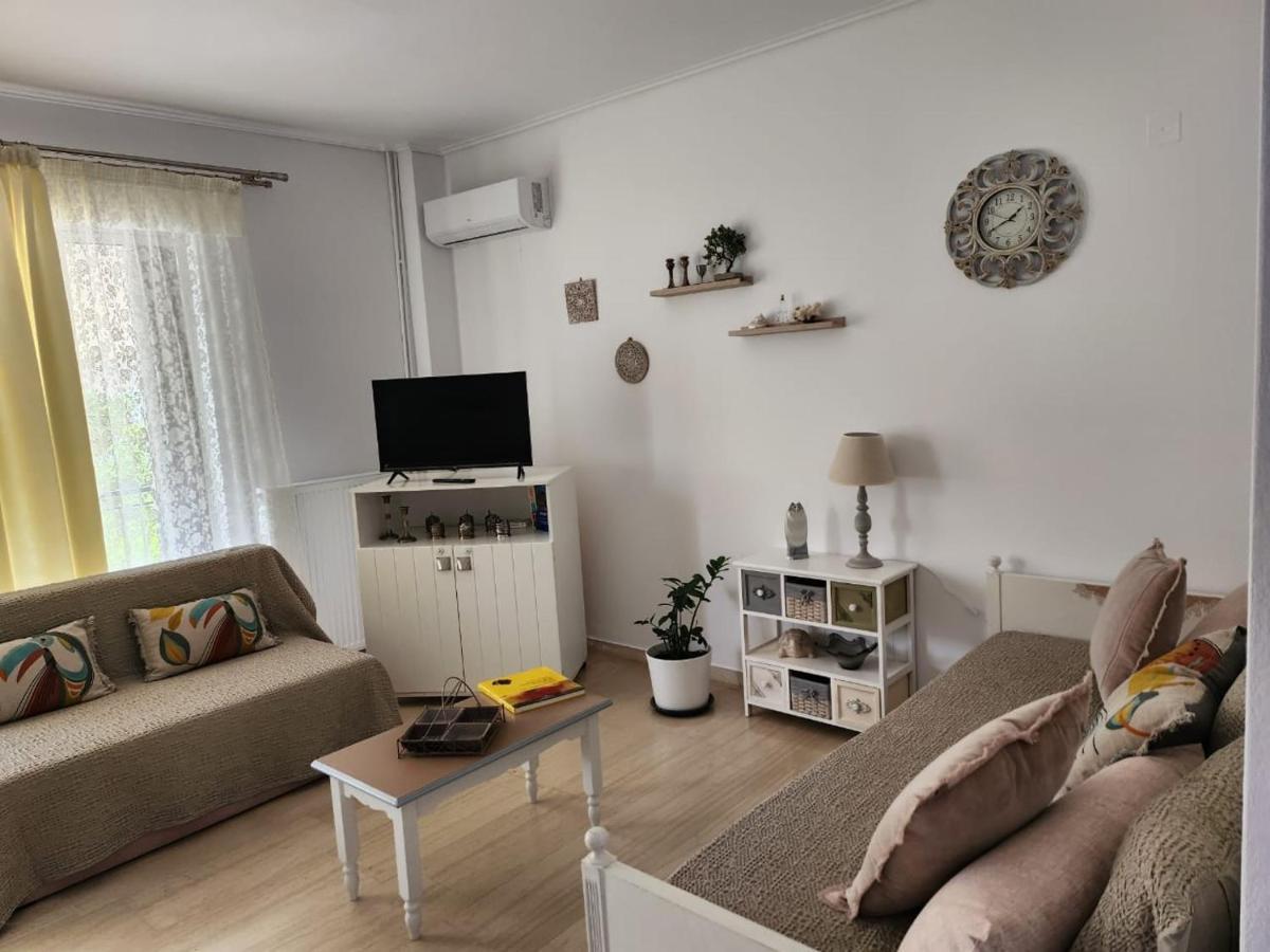 Queen Aspri Apartment 3' Min To The Beach! 안티키라 외부 사진